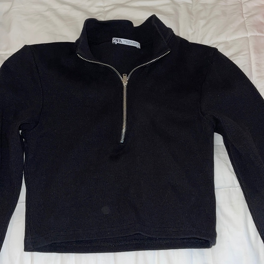 Zara cropped long sleeve with cute zipper!